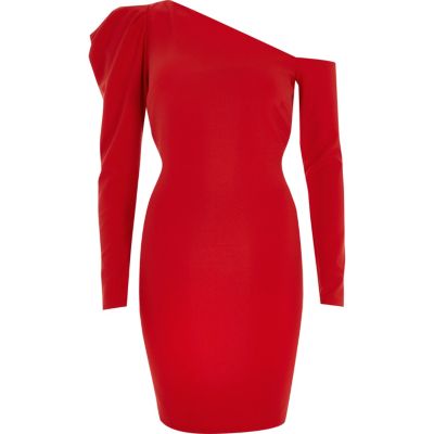 Robe moulante asymétrique rouge à manche bouffante