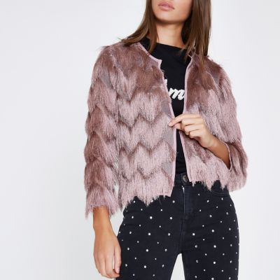 Roze kort jack met driekwartsmouwen en ruches