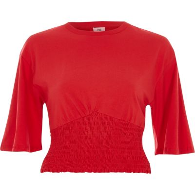 Rode crop top met gelaagde zoom en wijde mouwen