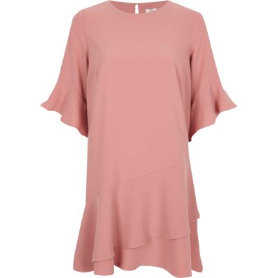 River Island Lichtroze swingjurk met ruches en peplum