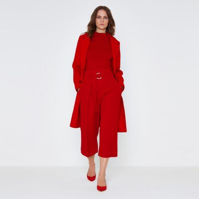 Red ring tie belt high waisted culottes