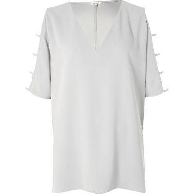 Grey cut out sleeve V neck T-shirt
