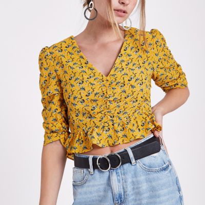 RI Petite Gele top met ruches, bloemenprint en pofmouwen Blouses