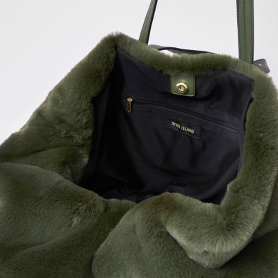 faux fur bag river island