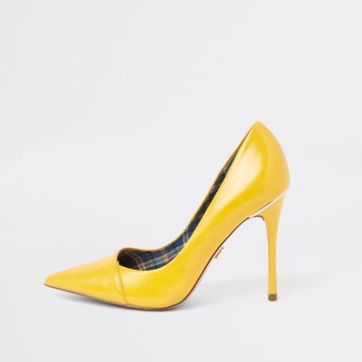 Yellow fold front court shoes