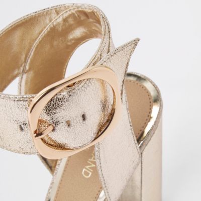 river island wide fit block heeled sandals in gold