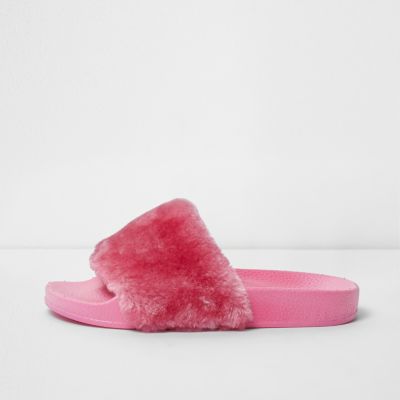 river island fluffy sliders